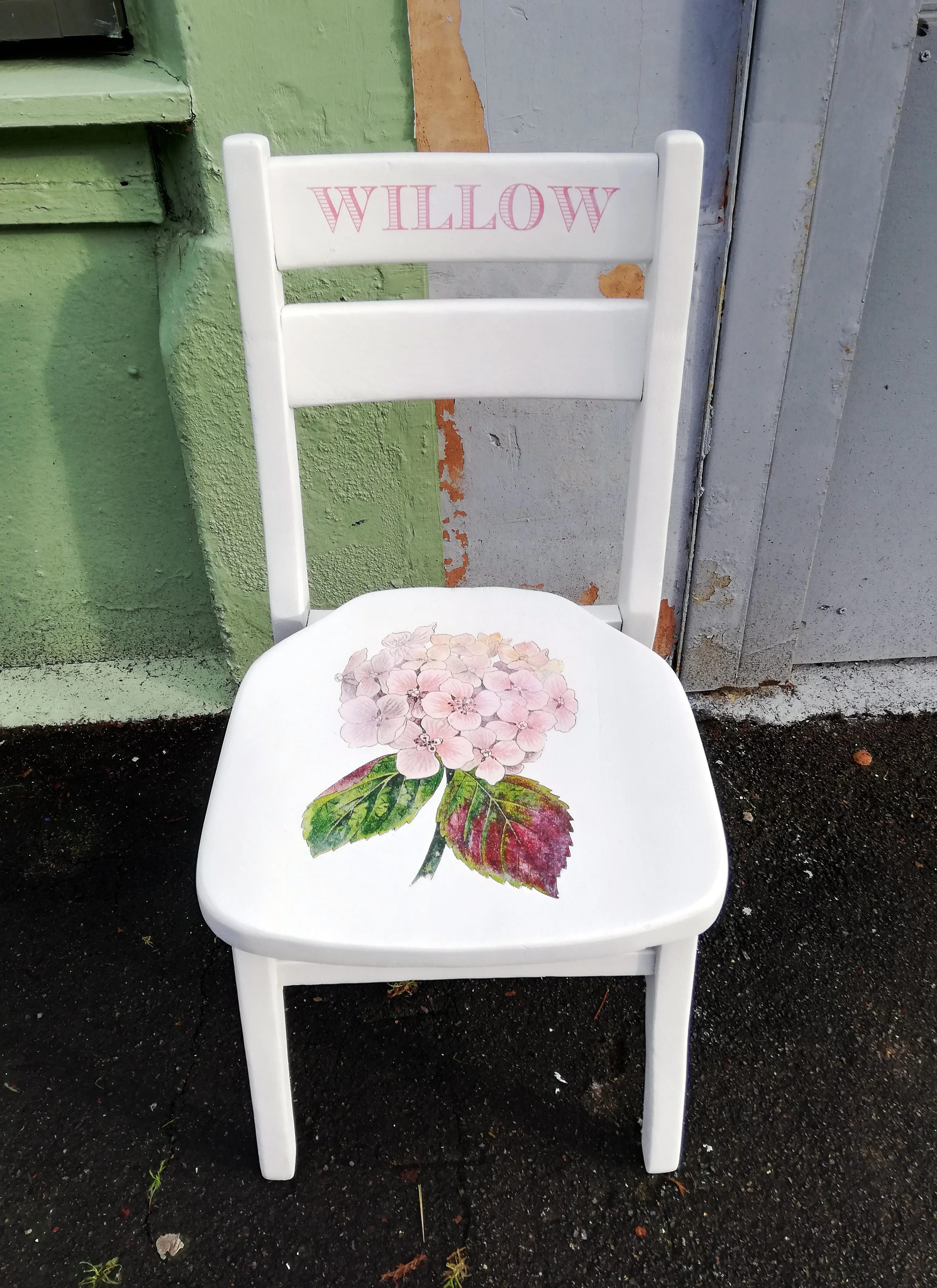 Children's personalised vintage school chair with vintage flower theme.
