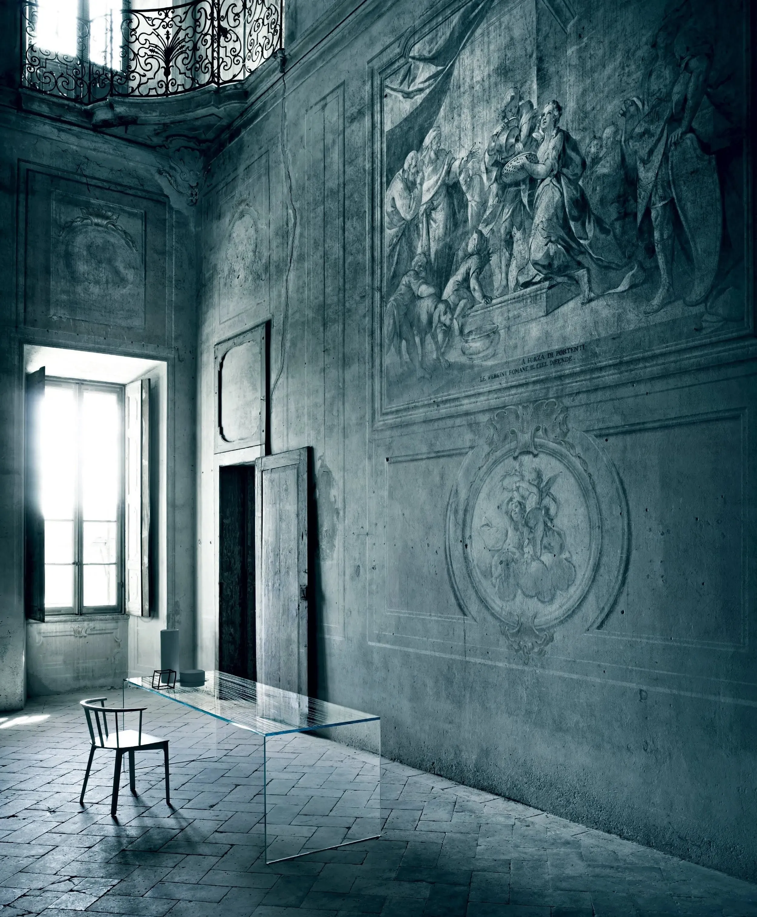 Ghiacciolo Ponte Glass Table