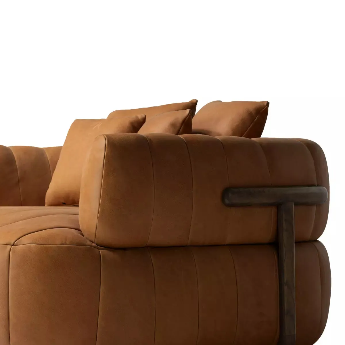 Giovanni Media Lounger
