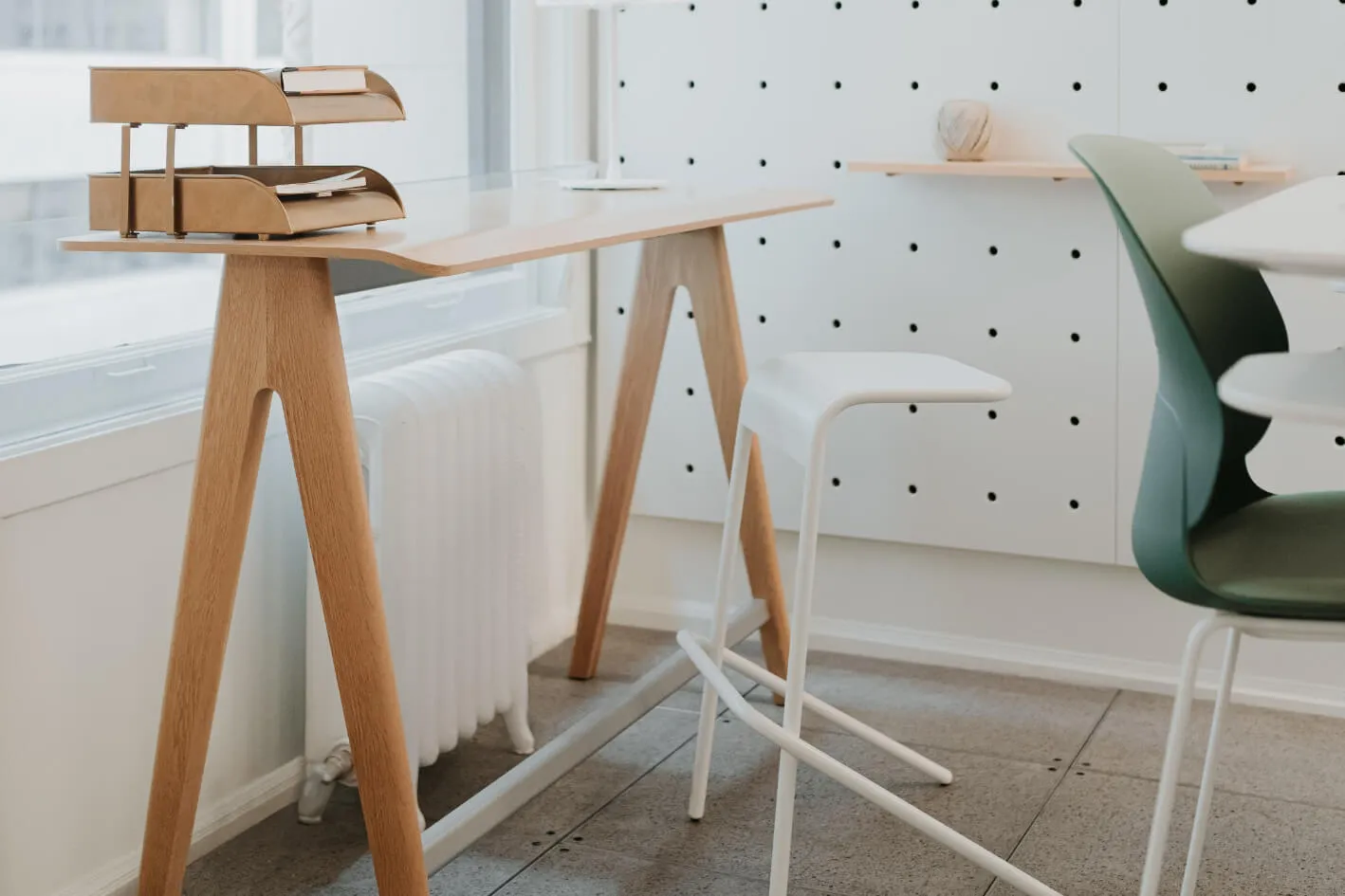 Immerse Ledge Table