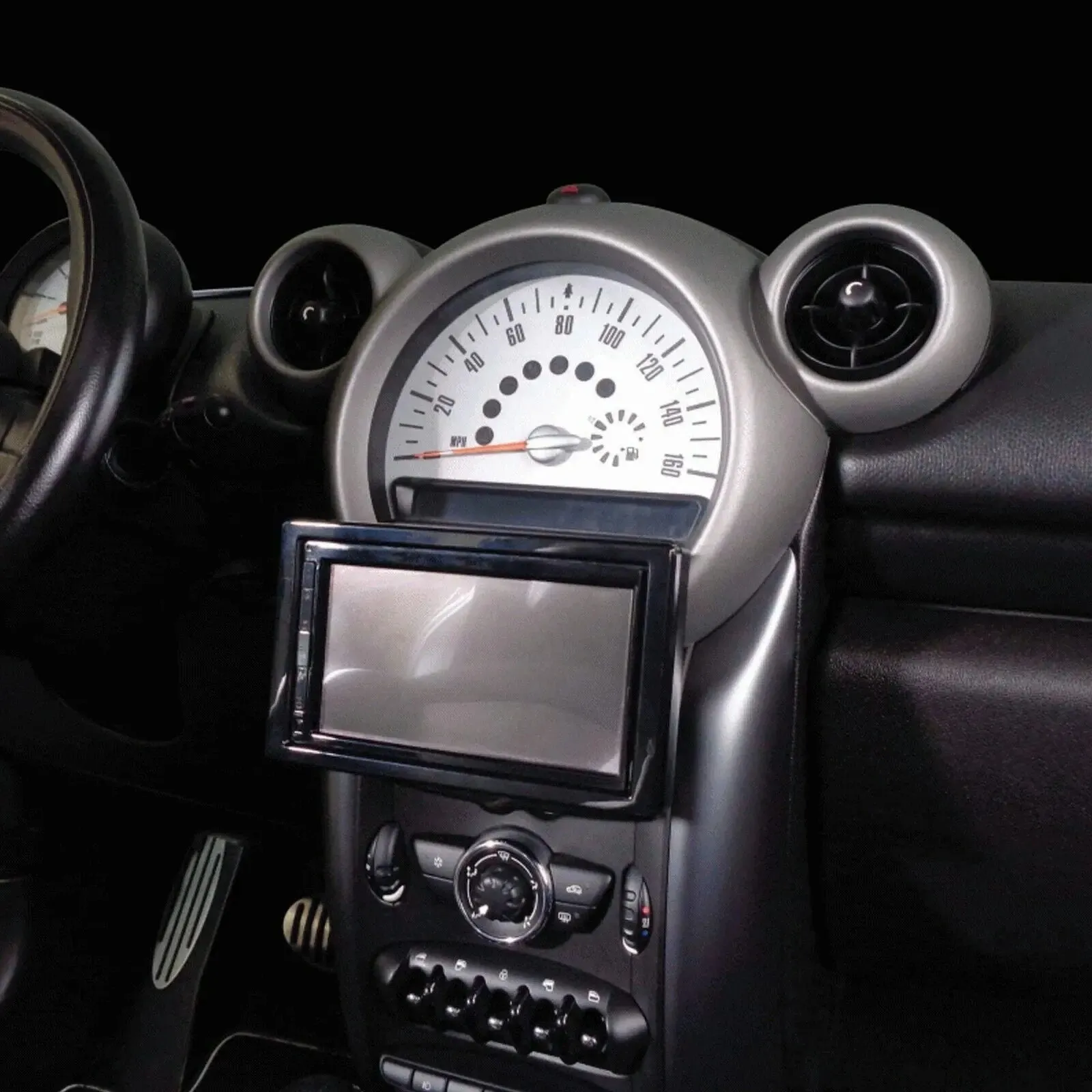Metra 107-MI1 Installation Kit for 6.8" Pioneer Modular for Mini Countryman/Paceman 2011-2016
