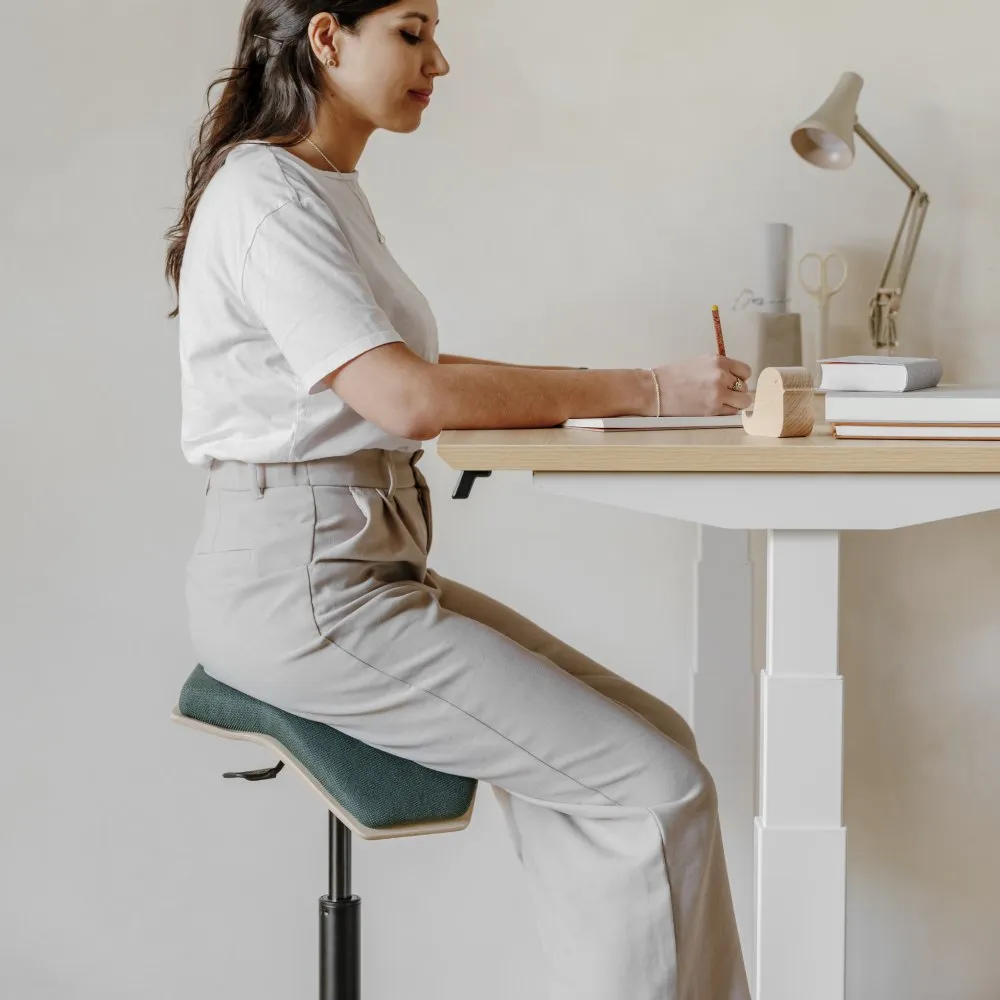 Open Box - Saddle Chair