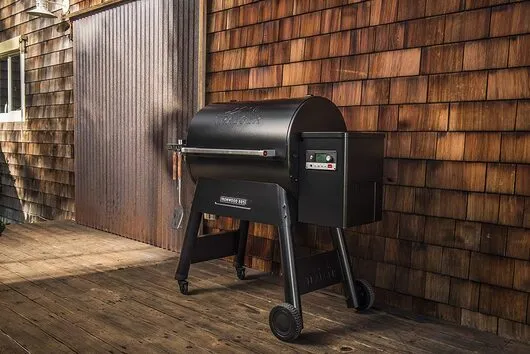 Traeger Ironwood 885 Pellet Grill Smoker BUNDLE 1